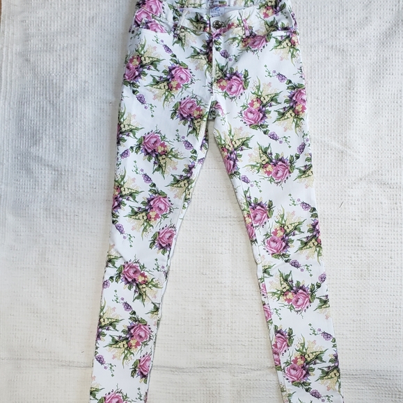 Lady Dutch Floral Denim - Picture 6 of 8